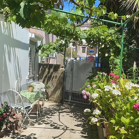 Apartman Annamaria Cres Esterno foto