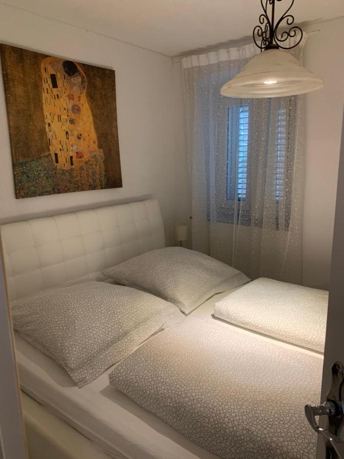 Apartman Annamaria Cres Esterno foto