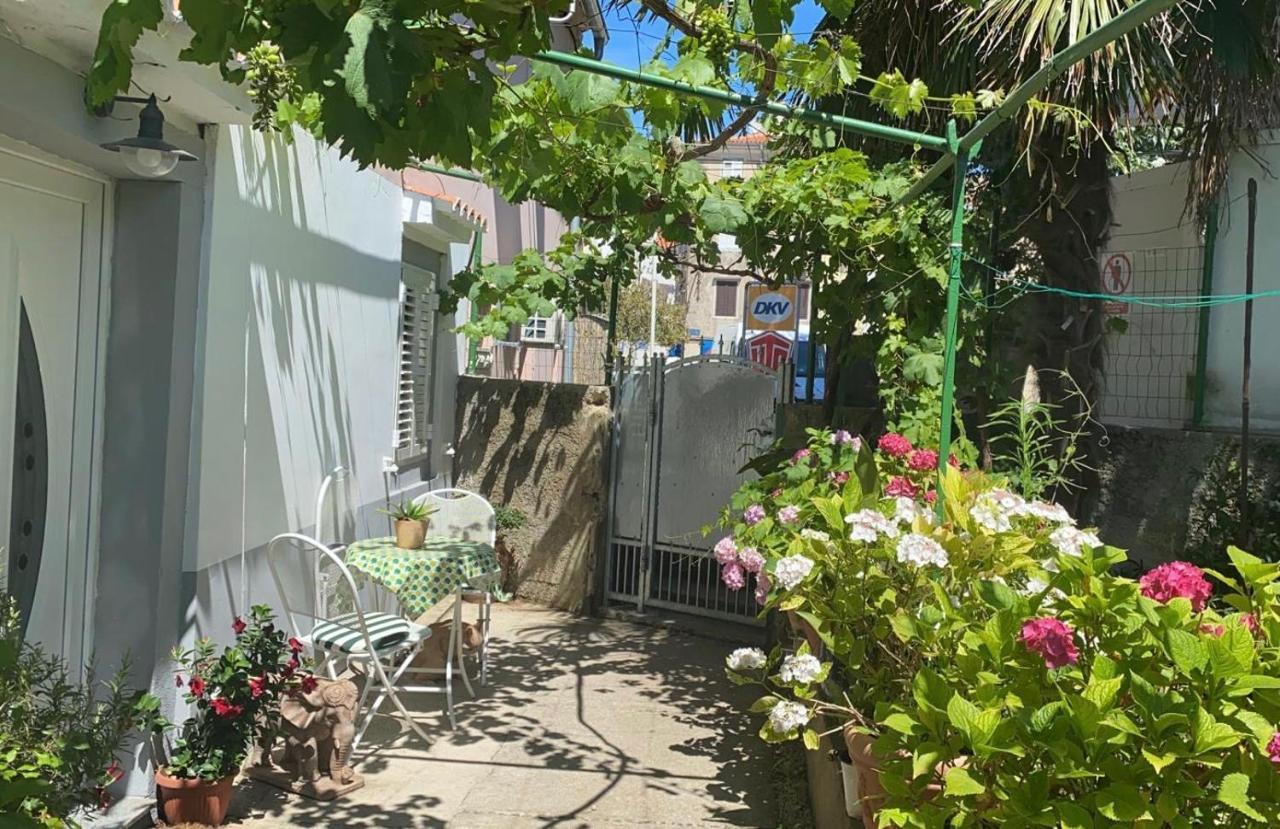Apartman Annamaria Cres Esterno foto